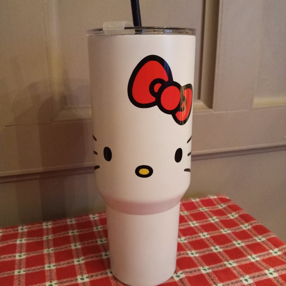 Brand New! Hello Kitty 40 oz Tumbler